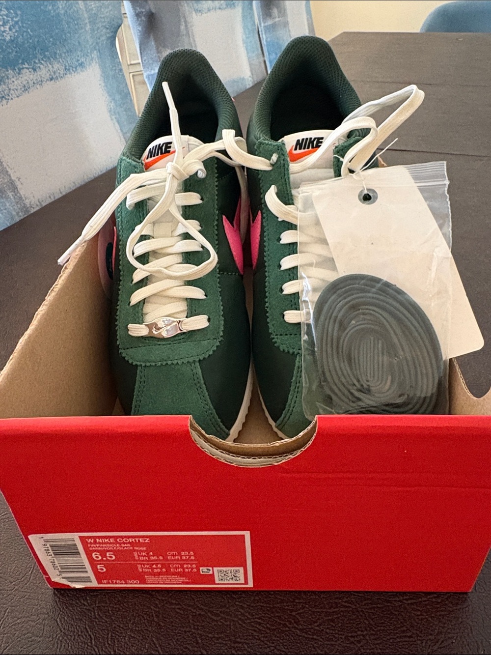 Nike Cortez Green Sneakers with extra green laces. 5Y/6.5W